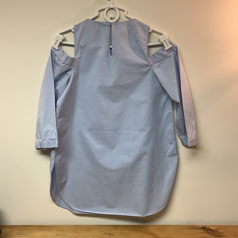 Tibi off the shoulder shirt - Picture 2 of 8